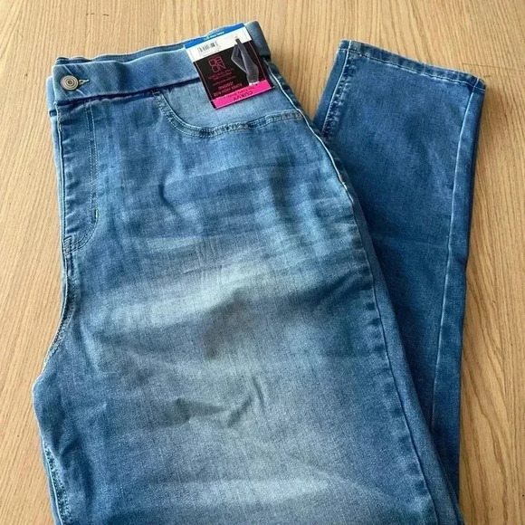 🆕NOHO Curvy Plus-Size Mid Blue Jegging 3XG🆕 - Picture 4 of 11